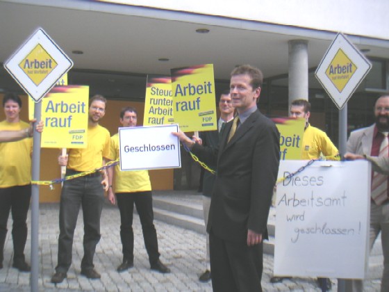 Uwe Barth vor dem Arbeitsamt in Jena