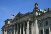 Entscheidung ber Rettungsschirm im Bundestag