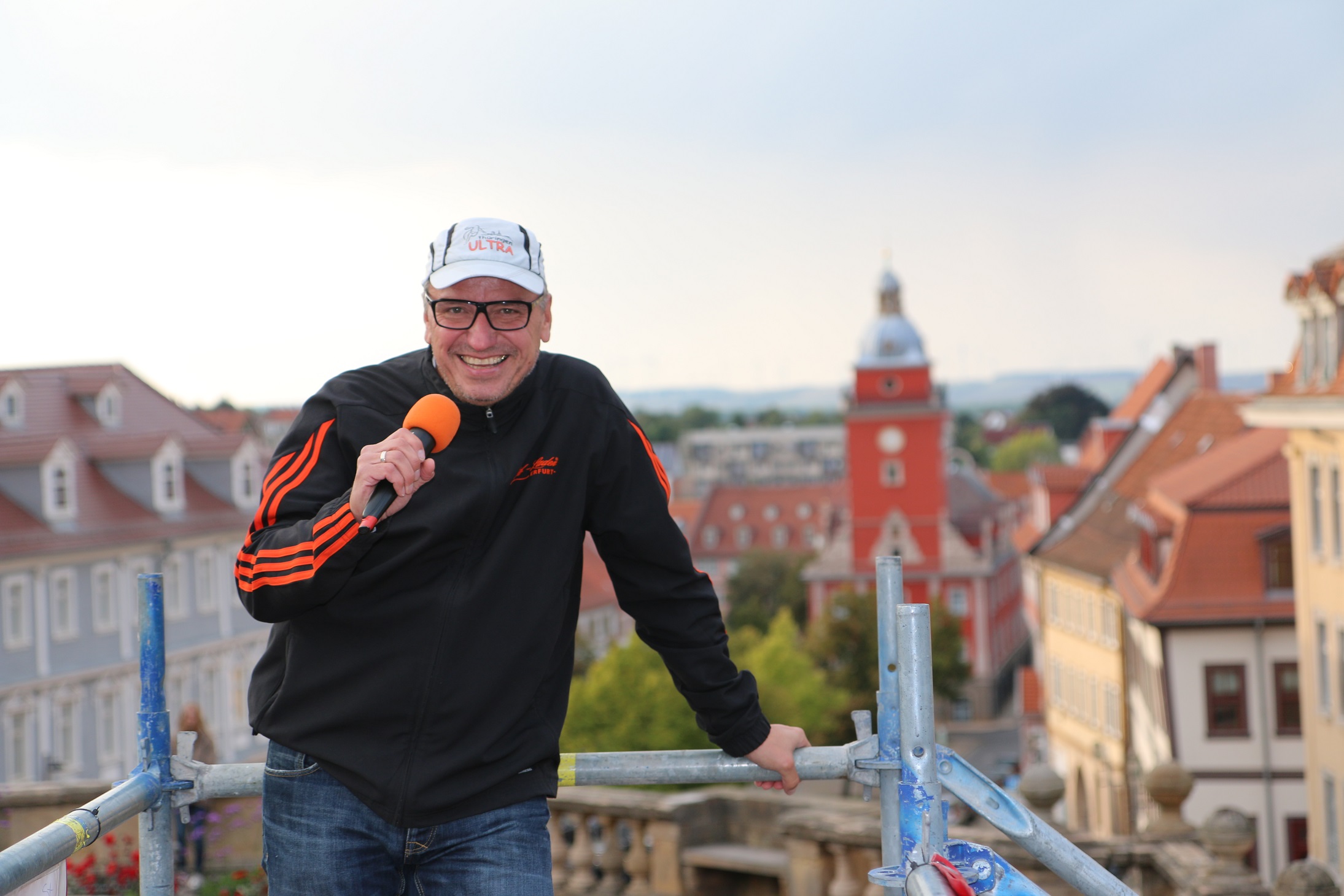 FDP-Kreischef J. Panse über den Dächern von Gotha