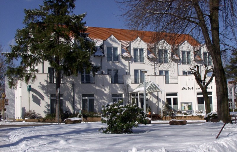 Winter am Hotel zur Post in Tabarz