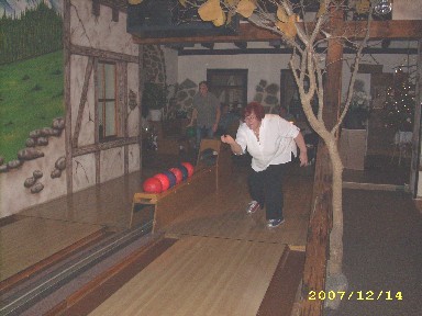 Bowling im Alten Hallenbad