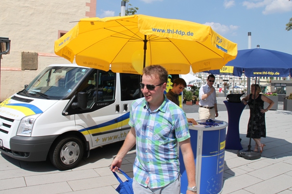 Politik auf den Markt getragen  3. Tag der Sommerreise fhrte nach Smmerda